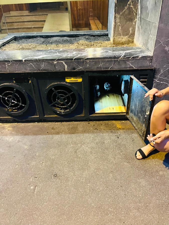 Au Pied De La Tour Eiffel Trocadero Lägenhet Paris Exteriör bild
